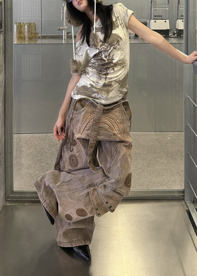 Three-dimensional Structured Curved-leg Jeans